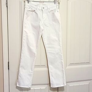White 505 Straight Levi jeans, 29 in waistline, size 8-10
